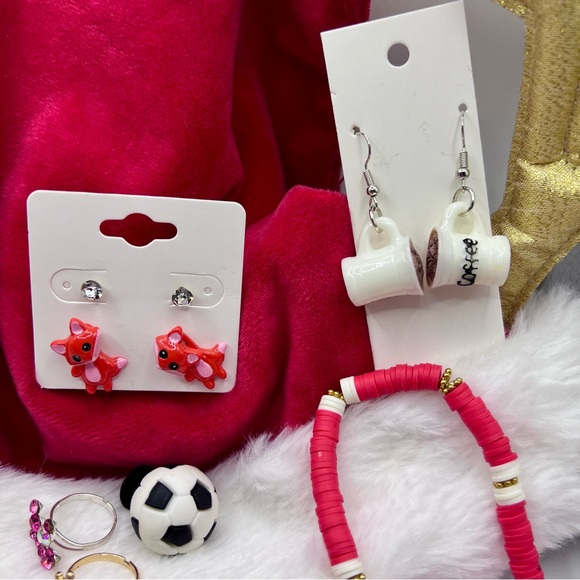 Kids Advent Christmas Calendar 24 Day Jewelry Accessory Collection - Picture 8 of 13